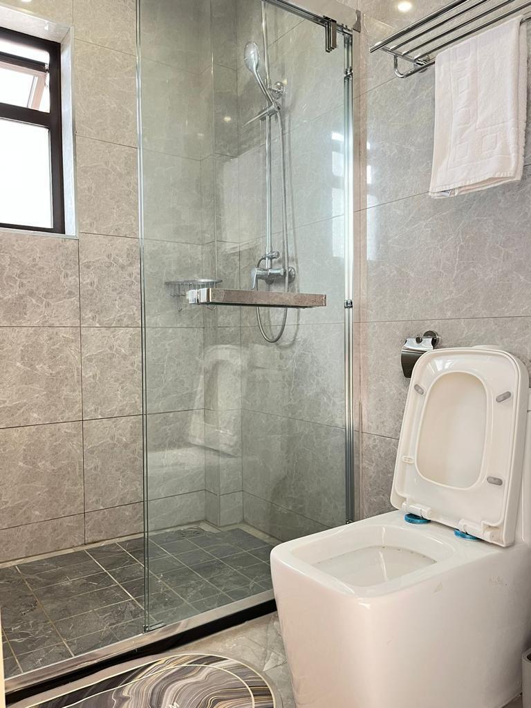 Leoz Suites Fully furnished 16