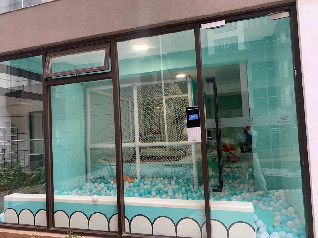 Leoz Suites Fully furnished 26