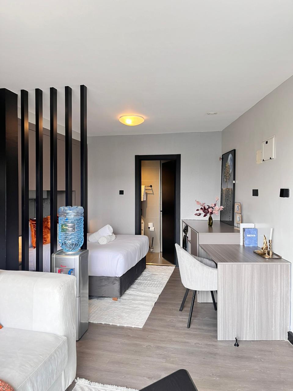 Leoz suites studio unit 14