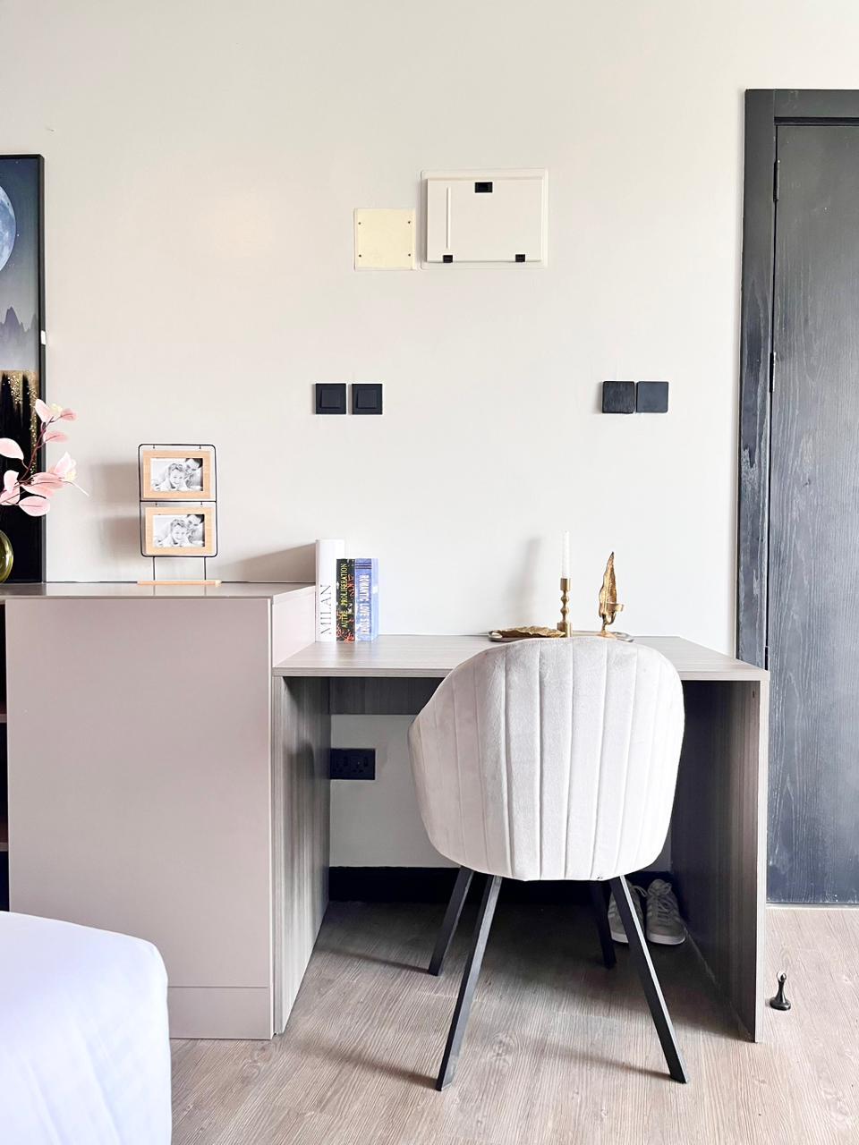 Leoz suites studio unit 7