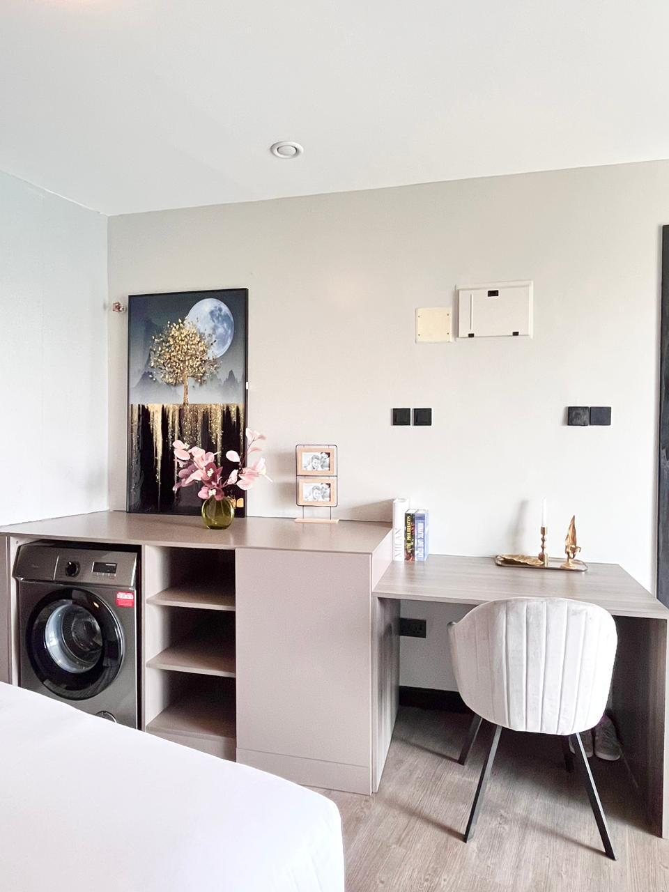 Leoz suites studio unit 8